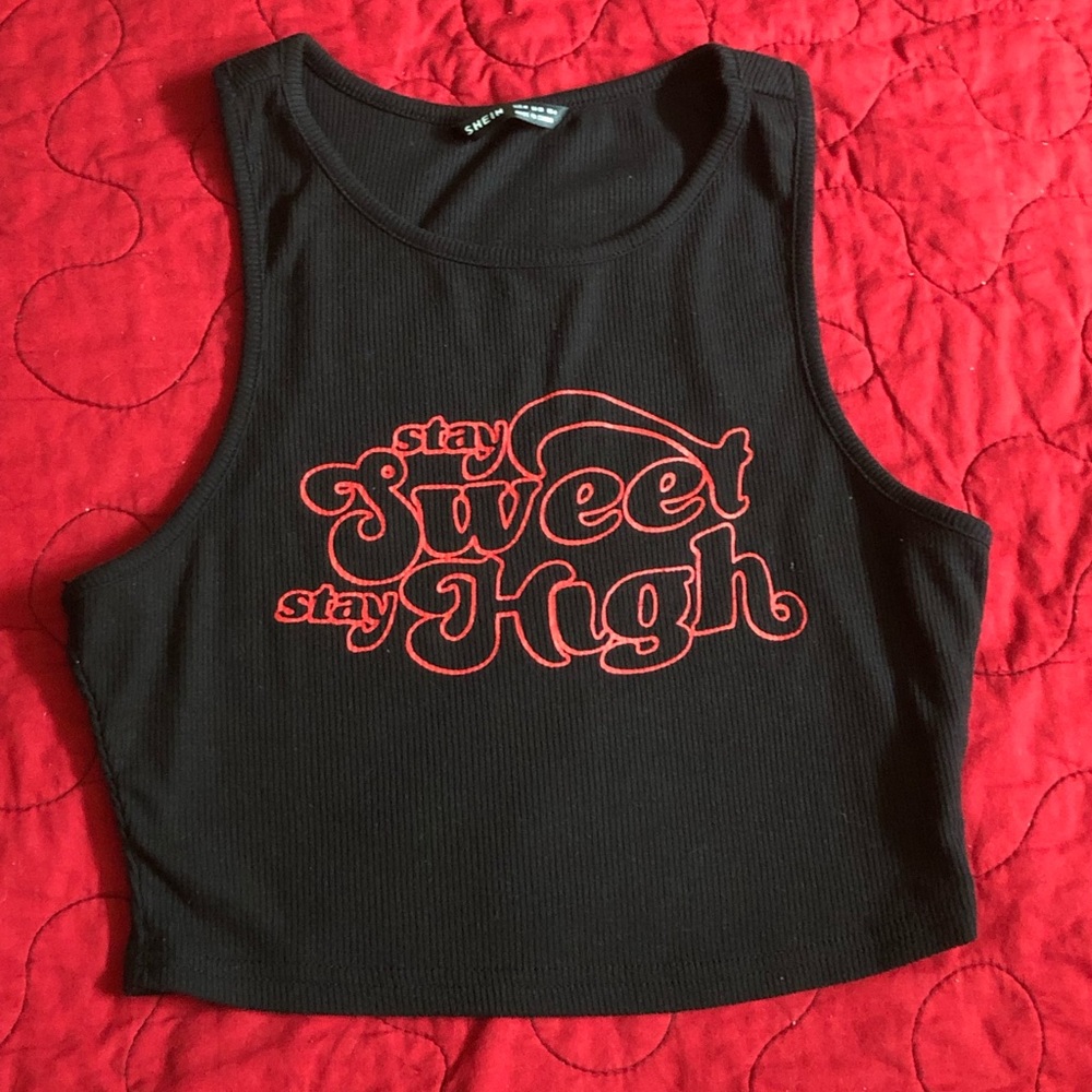 Graphic Cropped Tank